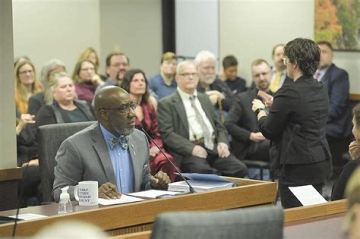 Obituary; Virginia Moore Dies From Cancer, Leader of KY Commission on Deaf and Hard of Hearing,