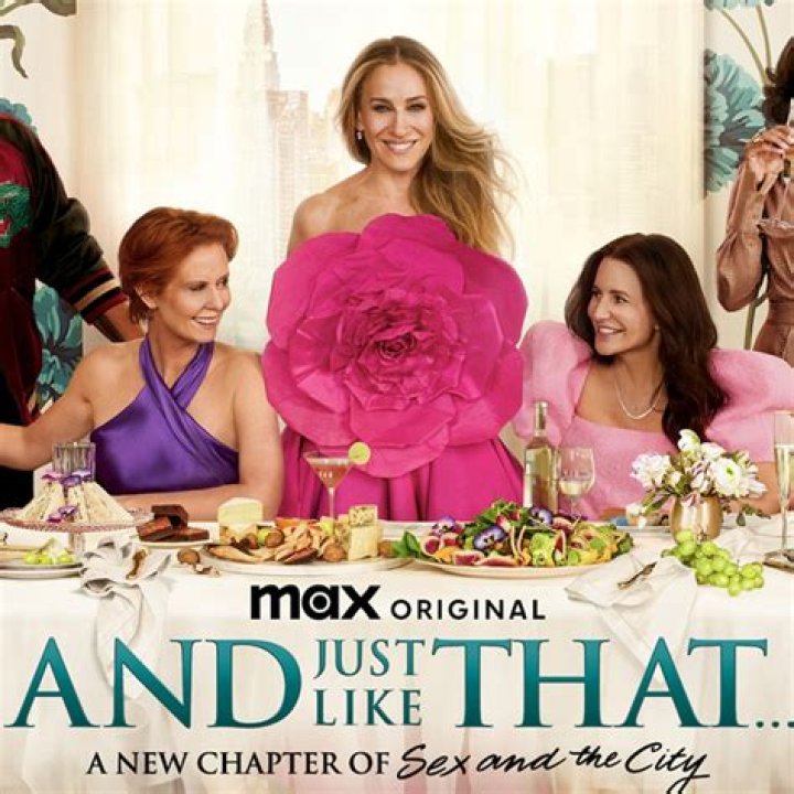 Sarah Jessica Parker Channels Carrie at “And Just Like That” Premiere — Celebwell
