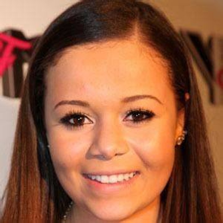 Sarai Jones (Krazyrayray) - Bio, Facts, Family Life of YouTube Personality