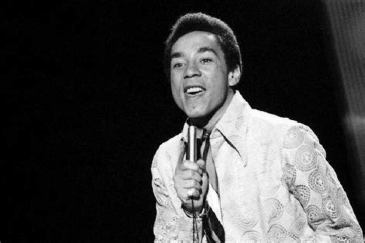 Smokey Robinson Plastic Surgery: Did He Go Under the Knife?