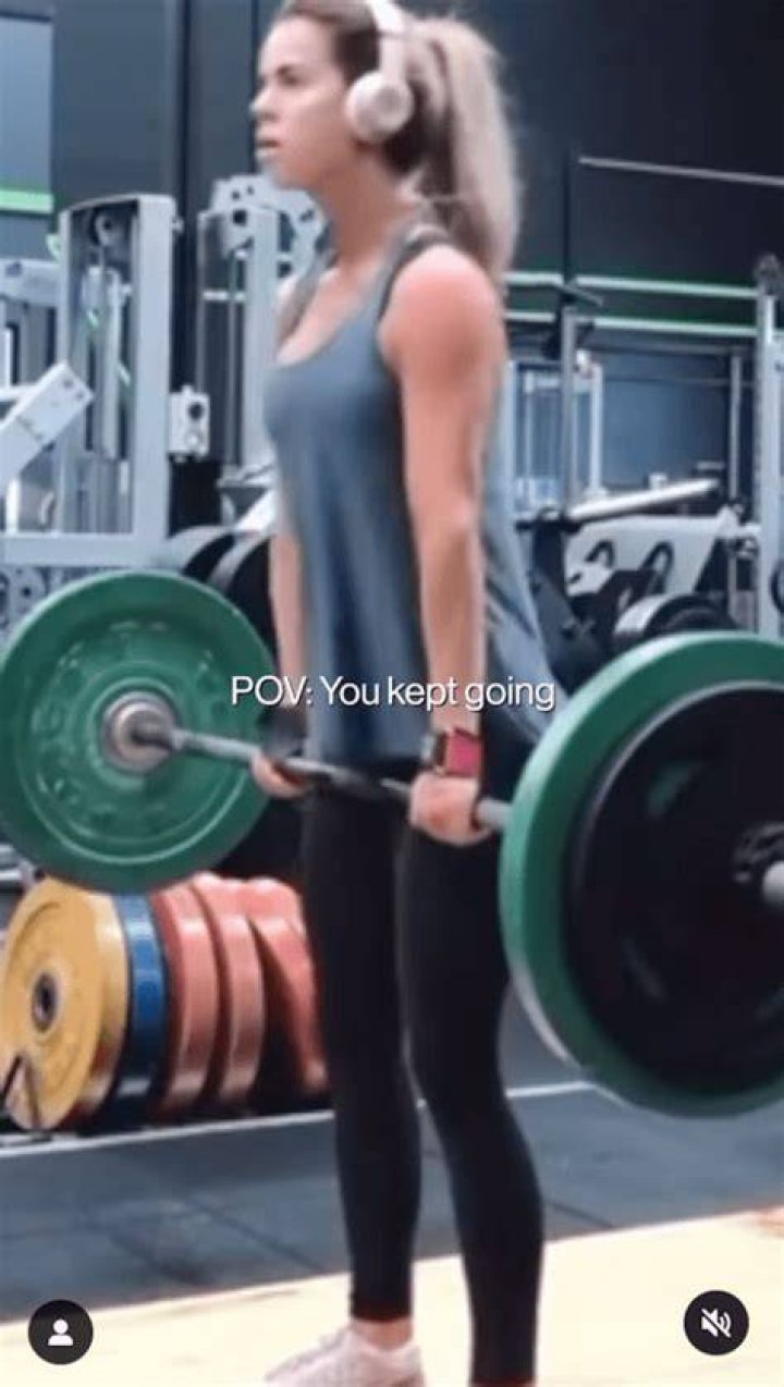 Sophie Guidolin in Two-Piece Workout Gear Says "I Push For My Children, For My Community, For Myself"