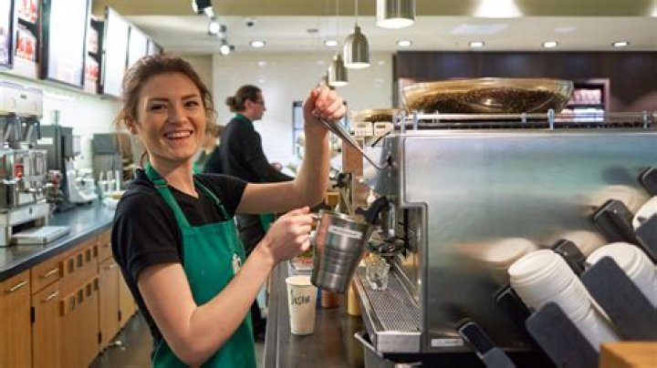 This real-life Ursula ordering shrimp from a Starbucks barista is the funniest thing you’ll see all day