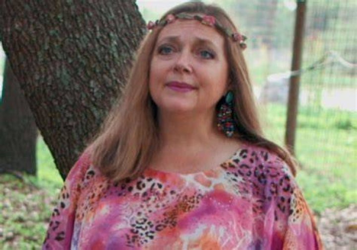 Tiger King Star Carole Baskin Addresses Fan Theory That She Put Her Husband In A Meat Grinder, As The Local Sheriff Re-Opens The Case