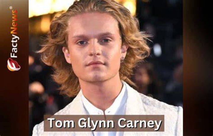 Tom Glynn-Carney Bio, age, height, weight, family, movies, net worth