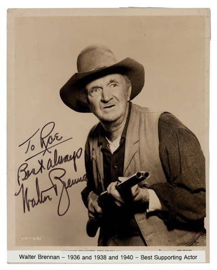 Was Walter Brennan in The Invisible Man? – Celebrity