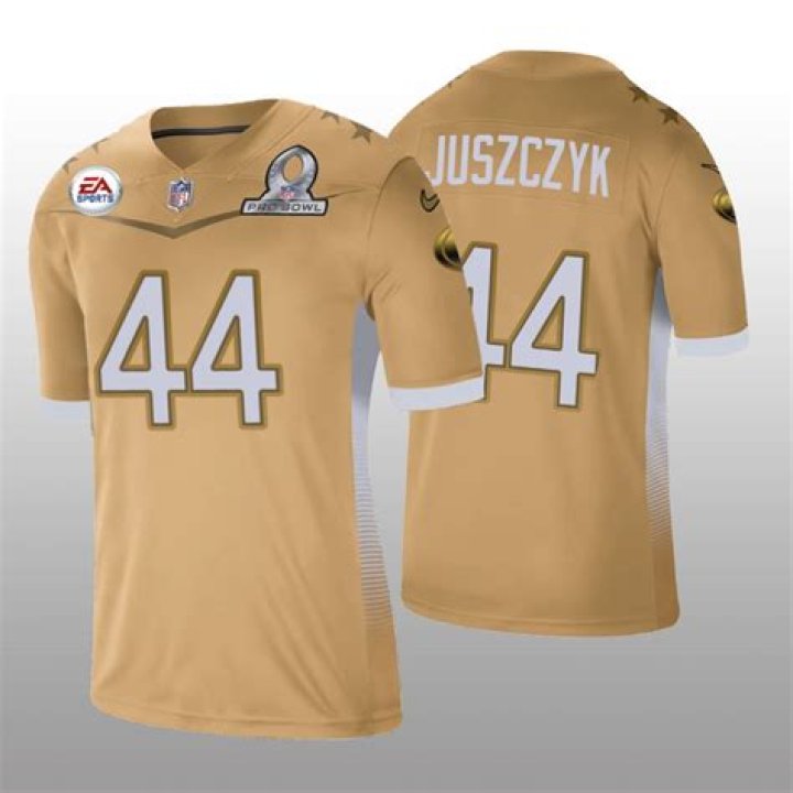 Where did Kyle Juszczyk go to college? Did Kyle Juszczyk play college football?