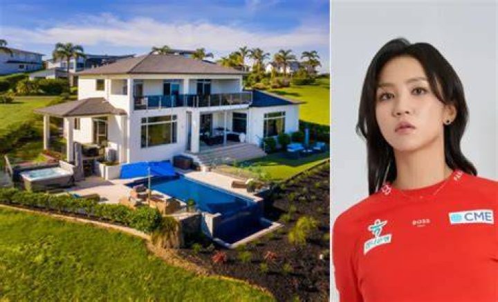Where does Lydia Ko live?