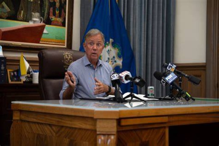 Who is Ann Lamont, wife of Ned Lamont?