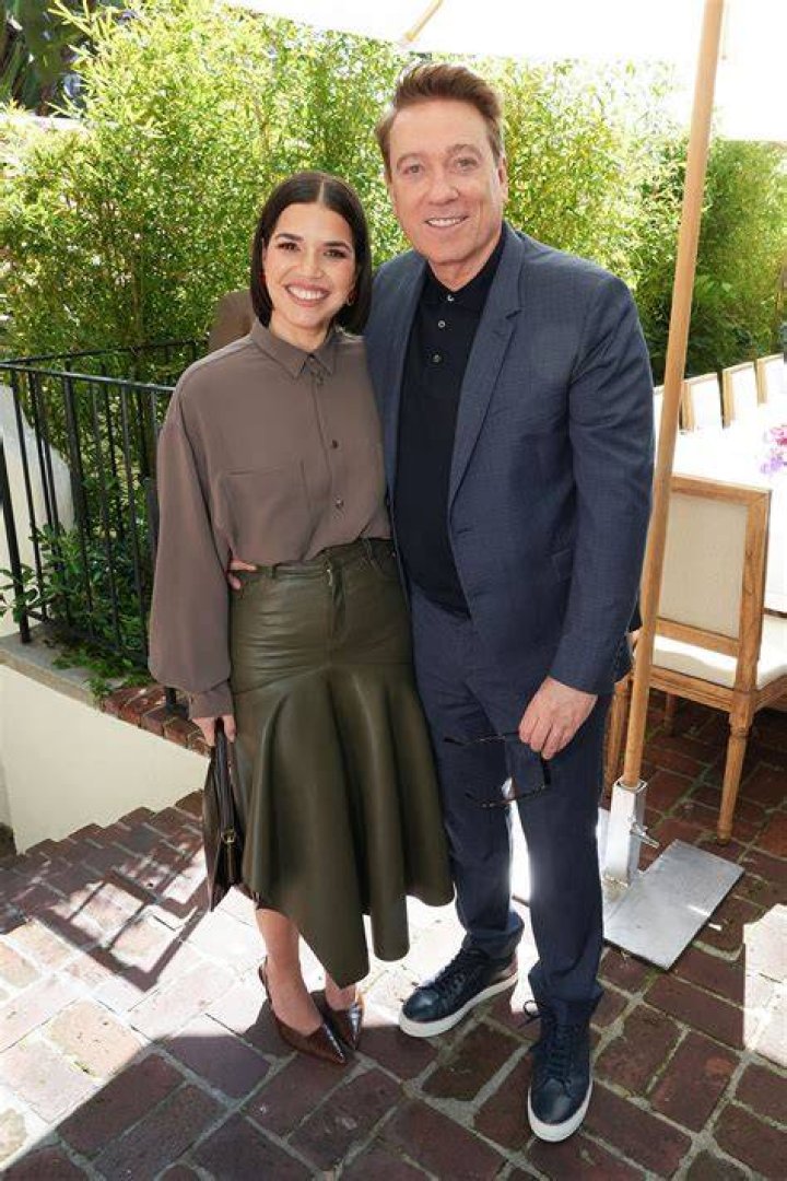 Who is Chris Huvane wife Cole Huvane? Age, height, bio, kids, net worth